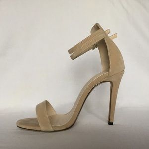 Velvet / suede beige strappy high heels